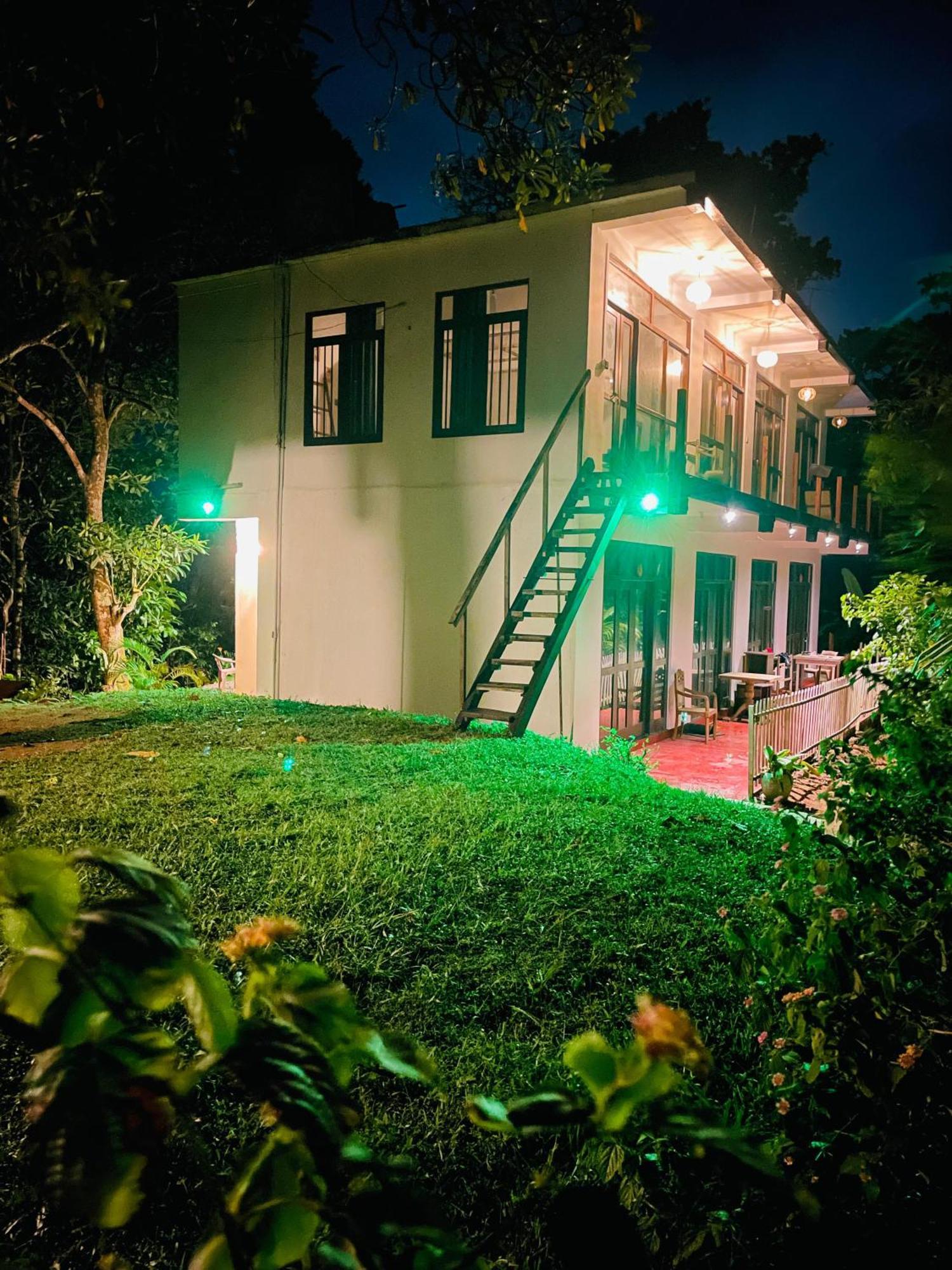 Bed and Breakfast Sky Mountain Weligama Exteriér fotografie